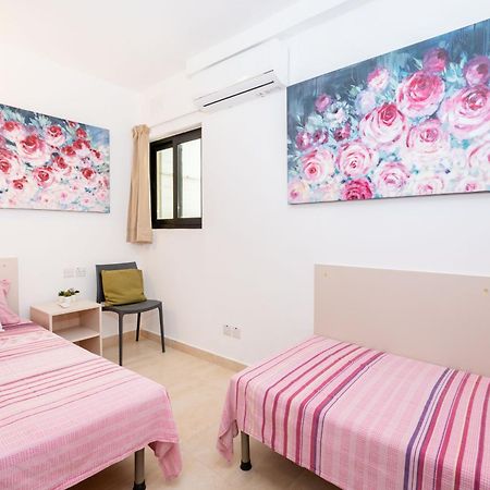 Islet Promenade Seafront Family Apartment With 2 Balconies By Getawaysmalta San Pawl il-Baħar Eksteriør billede
