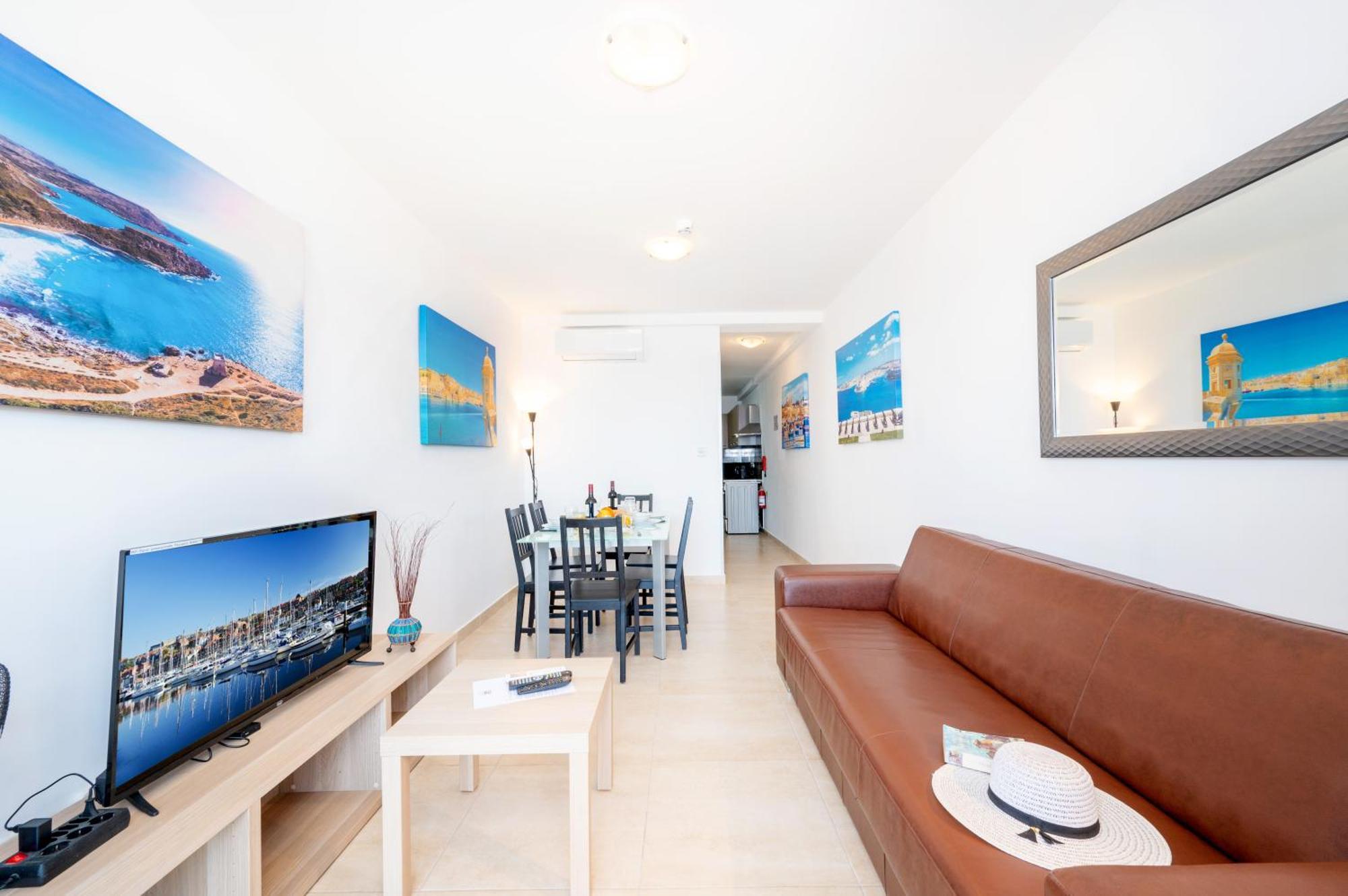 Islet Promenade Seafront Family Apartment With 2 Balconies By Getawaysmalta San Pawl il-Baħar Eksteriør billede